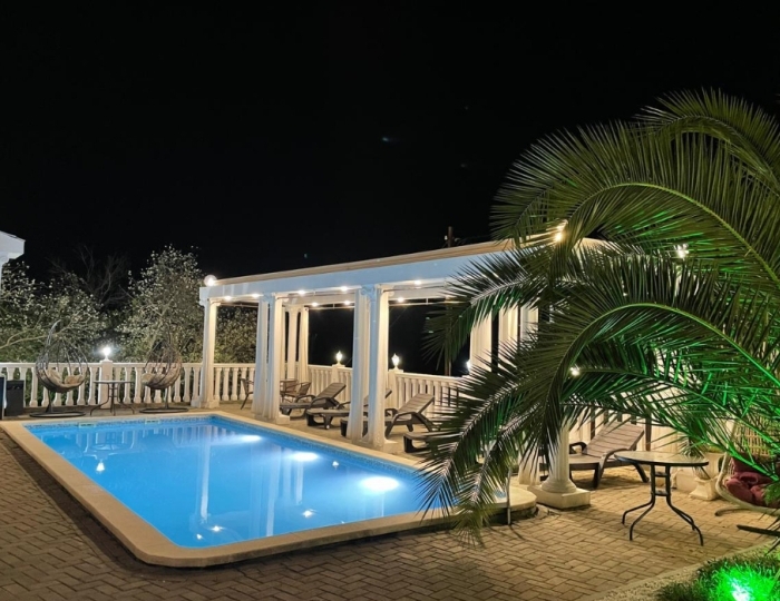 Отель White / Белый Новый Афон