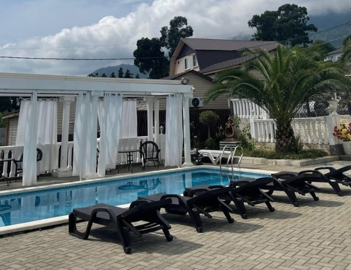 Отель White / Белый Новый Афон