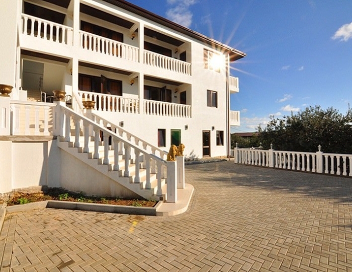 Отель White / Белый Новый Афон